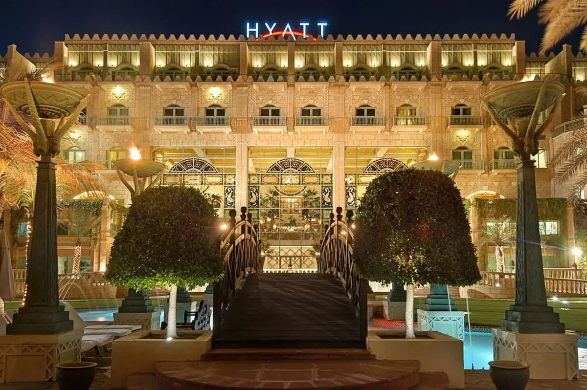 grand hyatt musscat (Copy).jpg